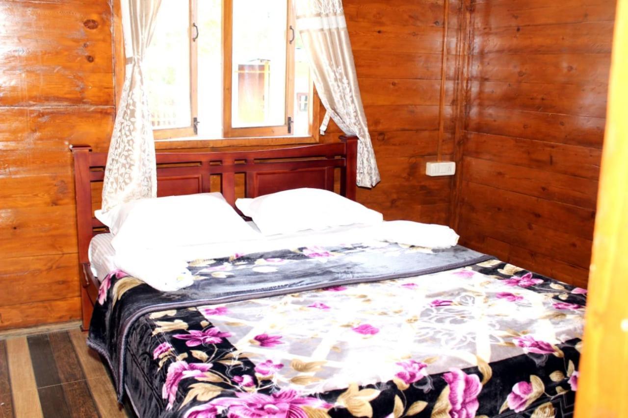 Vicky Wood House Villa Udagamandalam Exterior photo