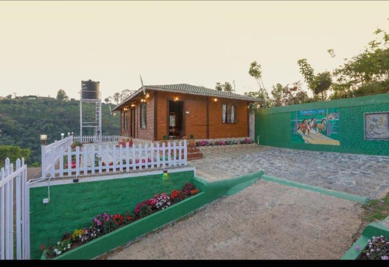 Vicky Wood House Villa Udagamandalam Exterior photo